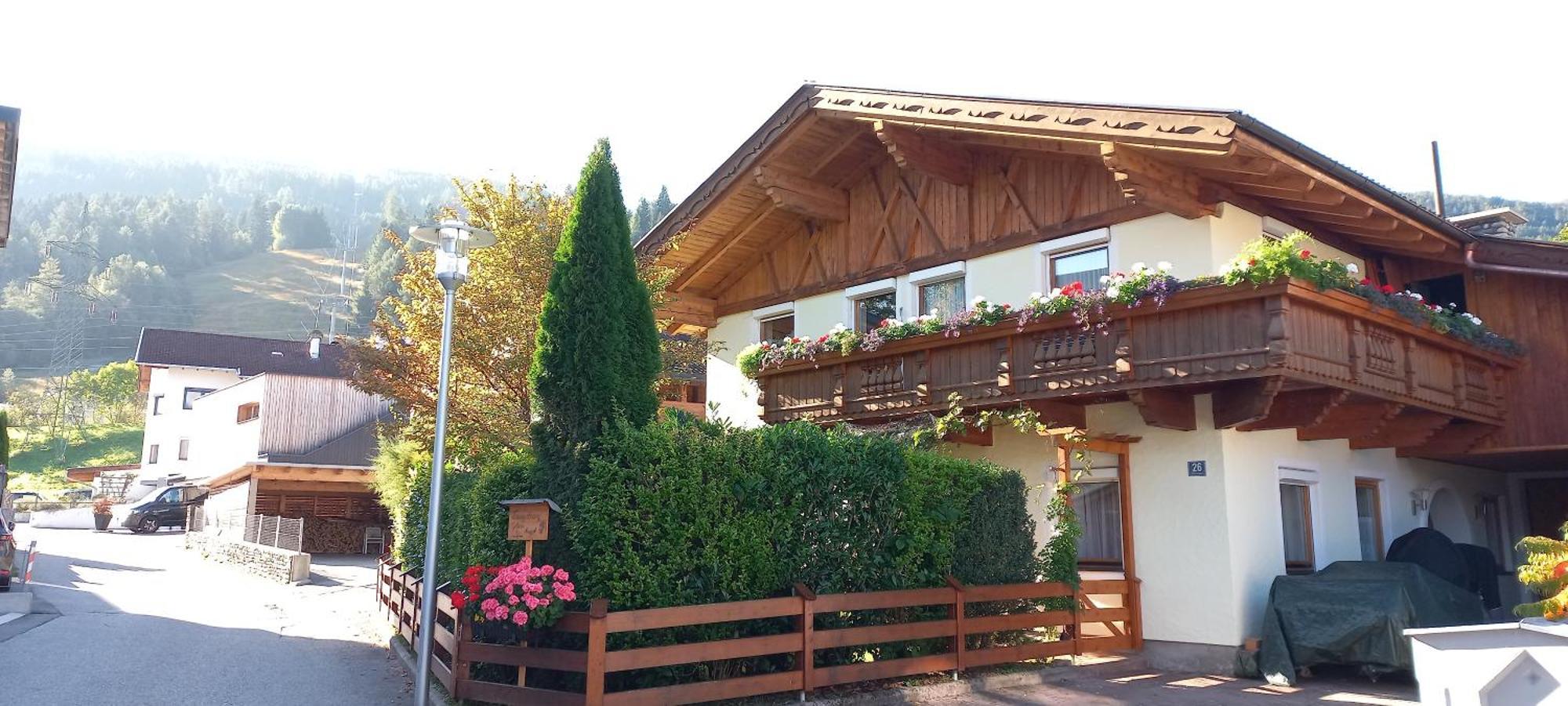 Ferienwohnung Goetzner Auszeit Innsbruck Exterior photo
